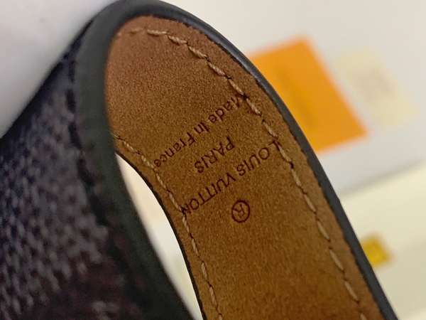 ブランドキーホルダー素材ディテール